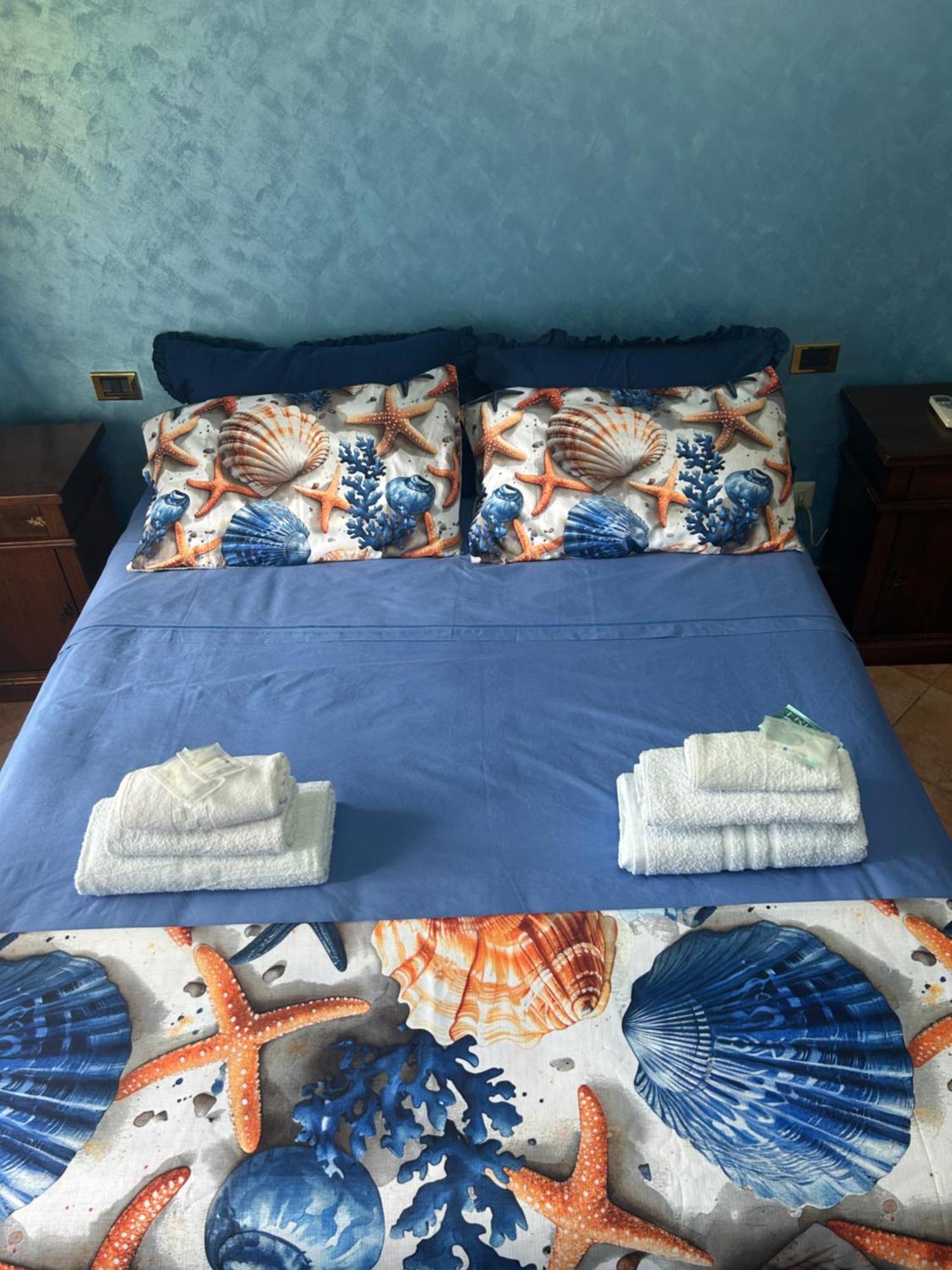 Wonder House Airport Apartment Фиумичино Екстериор снимка
